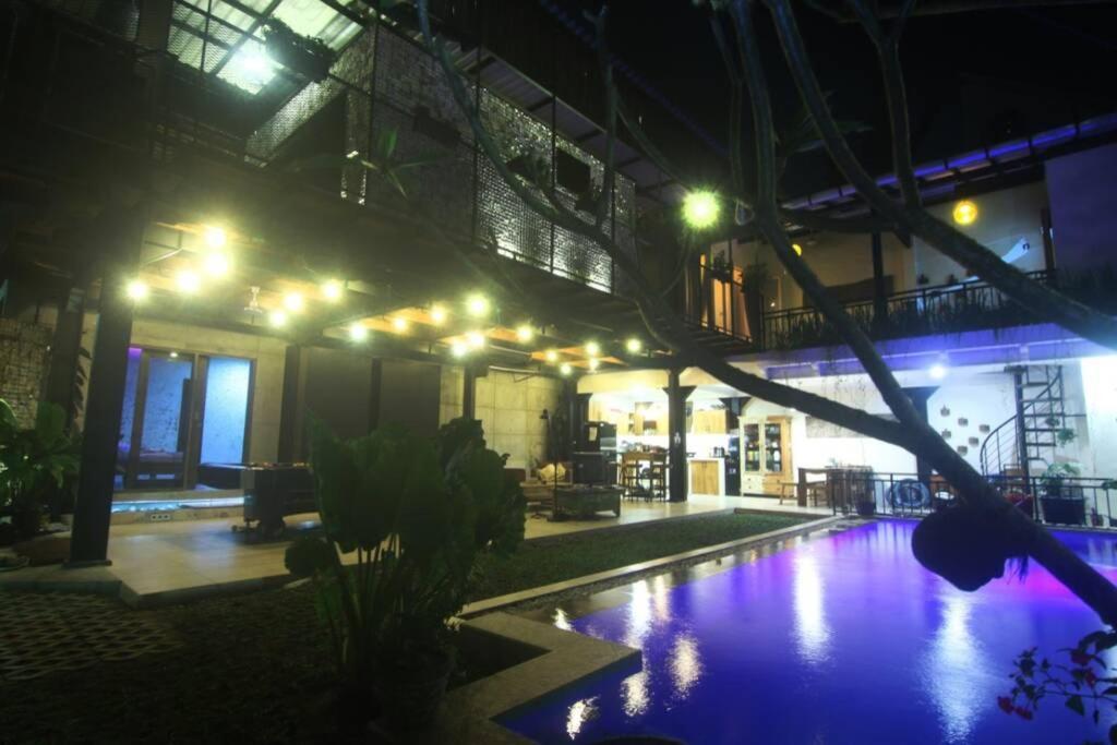 Villa Amalura I Yogyakarta Kültér fotó